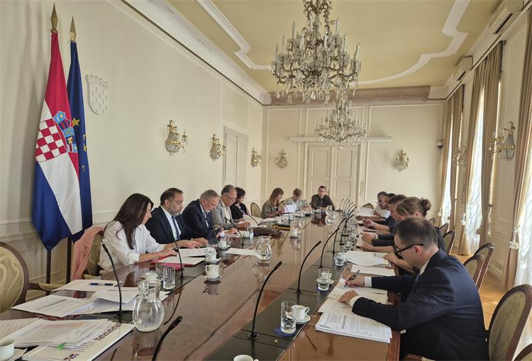 Slika /slike/Naslovna.jpg